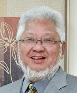 headshot of Dr. Sheng Jean Huang
